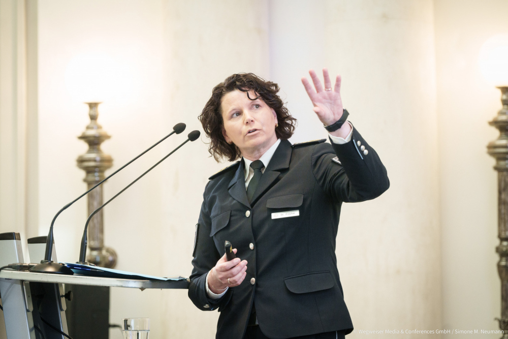 Dr. Maren Freyher