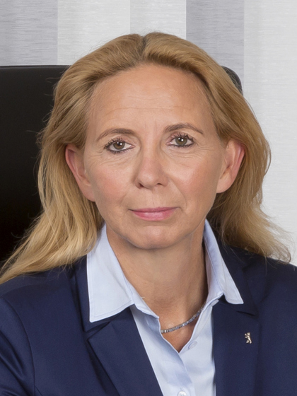Dr. Barbara Slowik