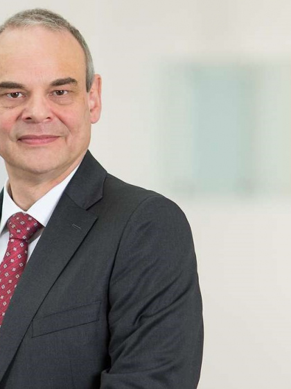 Portrait Staatssekretär Benedikt Zimmer