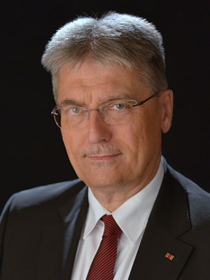 Dr. Gerhard Conrad